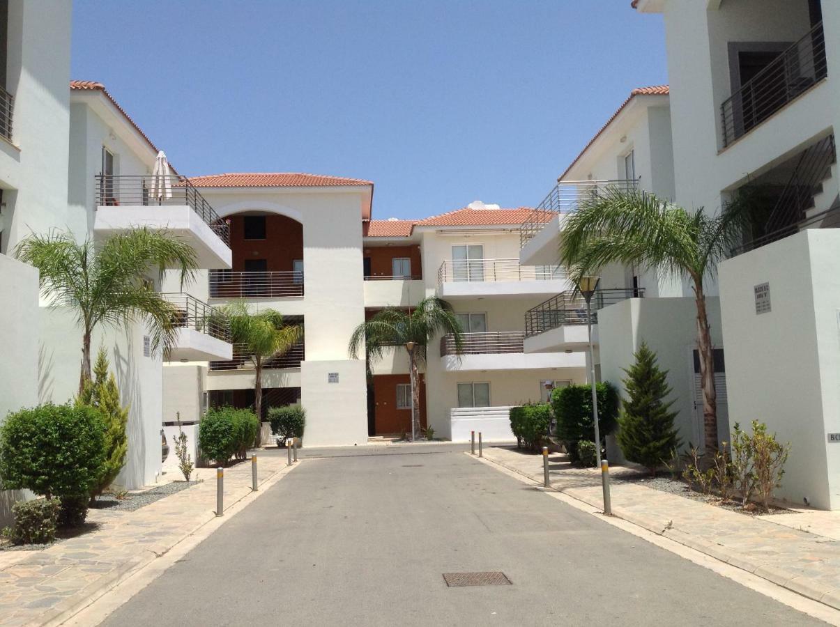 Apartment Helena Paralimni Luaran gambar